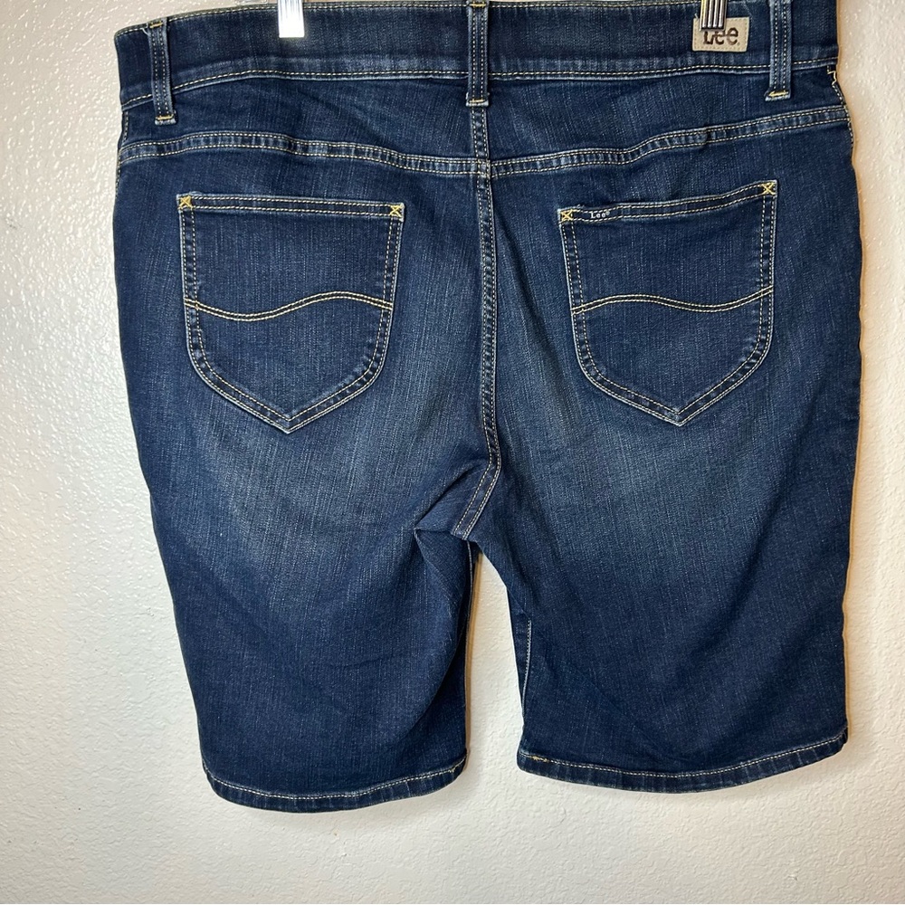 Women Bermuda shorts 18 W